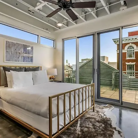 Apartment Luxury Two Bedroom Penthouse New Orleans