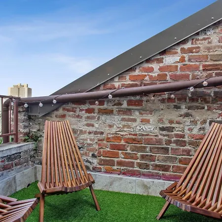 Warehouse District Lovely One Bedroom And Den New Orleans