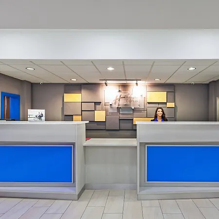 Hotel Express East By Ihg