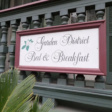 Garden District Bed & Breakfast 3*