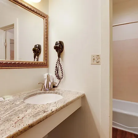 New Orleans Guest House 3*