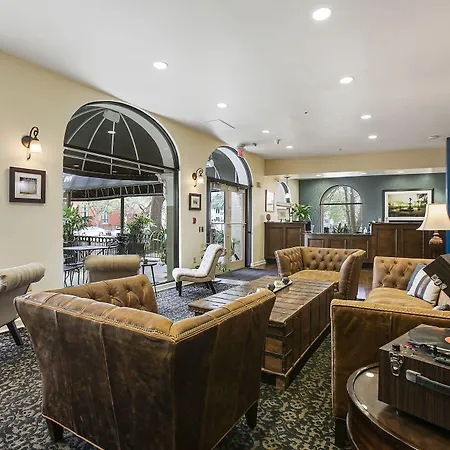St Charles Inn, Superior Hotel 3*