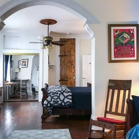 Inn The Blue60 Marigny Inn 3*