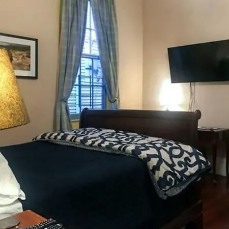 The Blue60 Marigny Inn