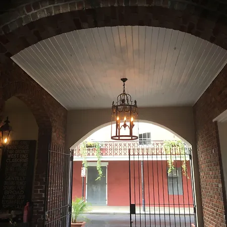 Chateau 3* New Orleans