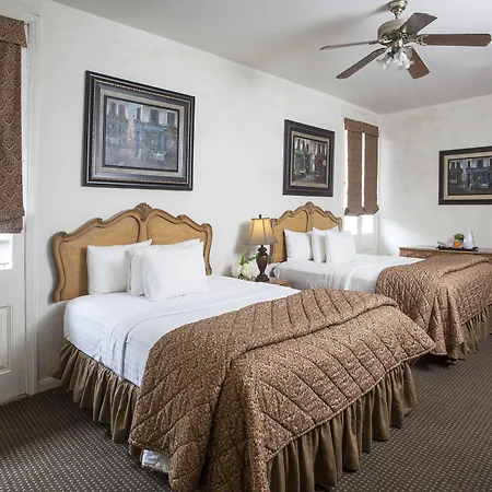 Hotel Chateau 3*