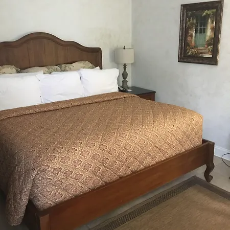 Hotel Chateau New Orleans