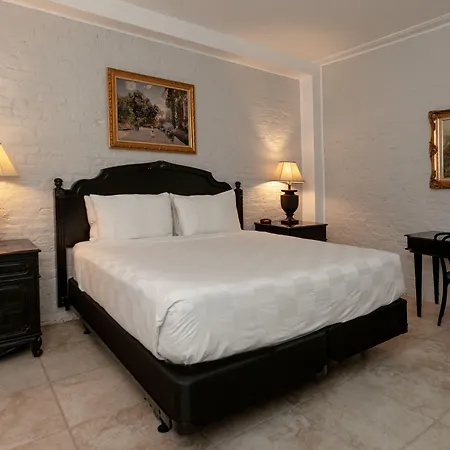 Chateau 3* New Orleans