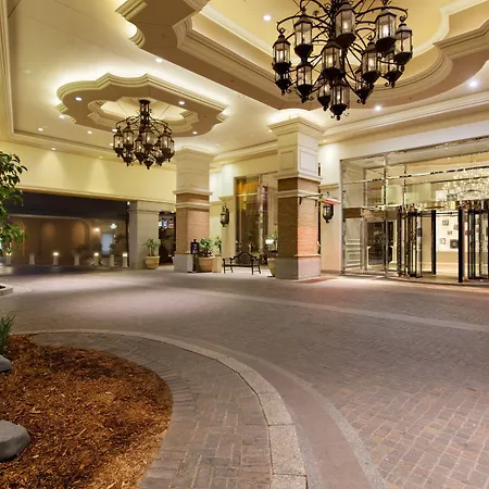 Hotel Caesars New Orleans, A Caesars Destination 4*