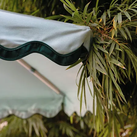 The Prytania Oaks Inn