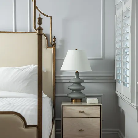 The Prytania Oaks Inn