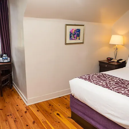 On Ursulines, A French Quarter 3*