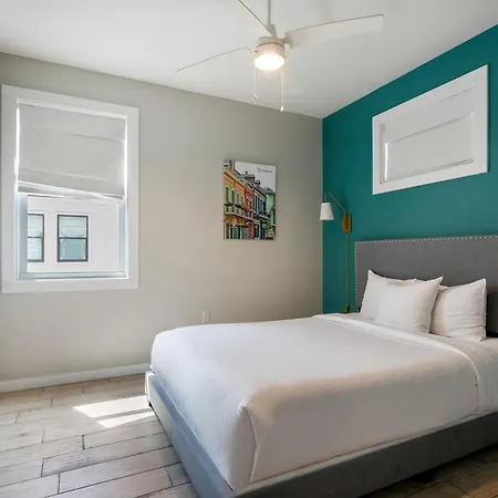 Holiday home Spacious 4br W Pool & Parking !!! New Orleans