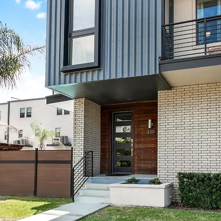 New Construction Elegant Holiday home New Orleans