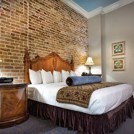 Resort Club Wyndham La Belle Maison New Orleans