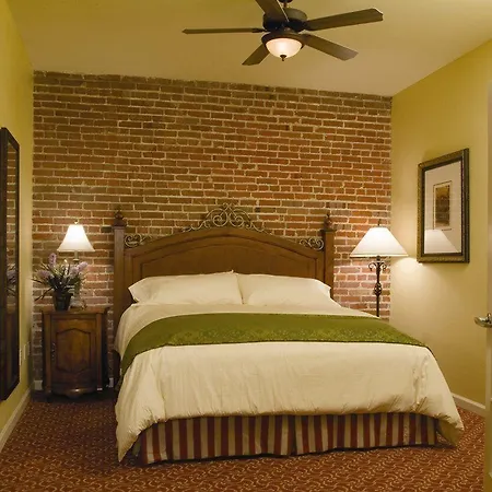 Club Wyndham La Belle Maison New Orleans