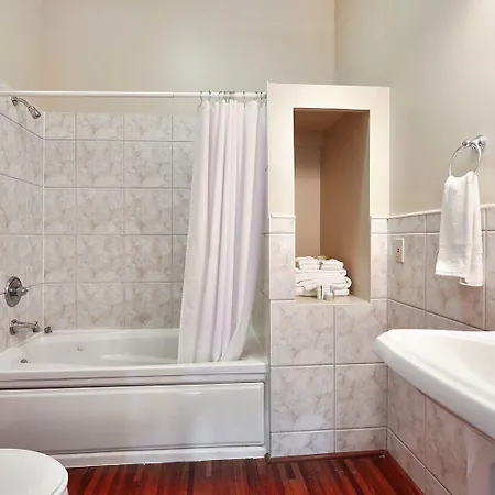 Elysian Fields Bed & Breakfast 3*