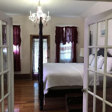 Oakview Bed & Breakfast