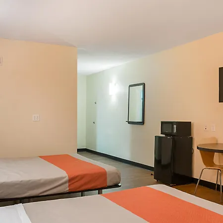 6-new Orleans, La - Near Downtown Hotel 4*