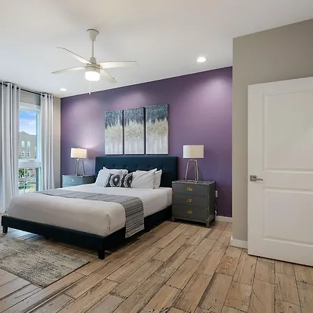 Holiday home New Construction Elegant New Orleans