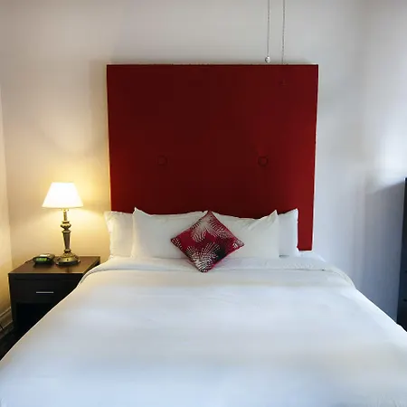 Saint Philip 3*