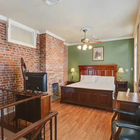 Hotel Grenoble House New Orleans