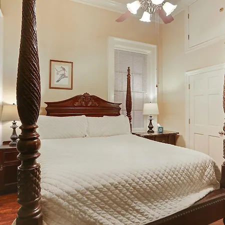 Grenoble House Hotel