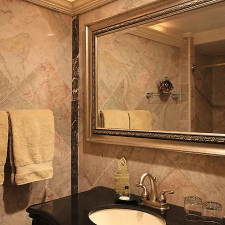 The Olivier House 3*