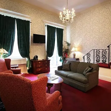 Hotel The Olivier House
