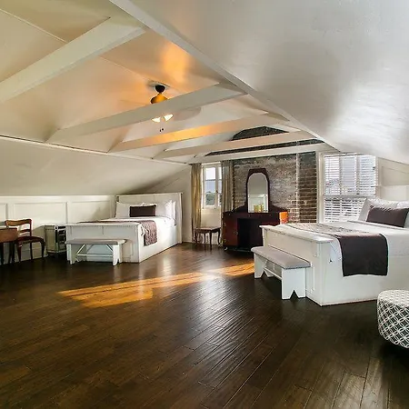 Lafitte & Bar Hotel New Orleans