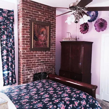 Bed & Breakfast R&b - Award Winning (adults Only) New Orleans