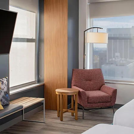 Hotel Aloft By Marriott Downtown