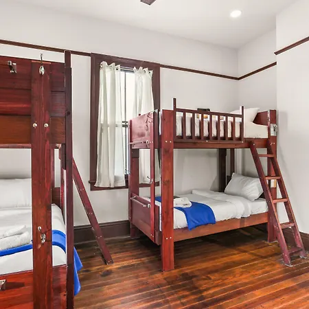 Hostel Site 61