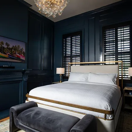 Hotel Blackbird
