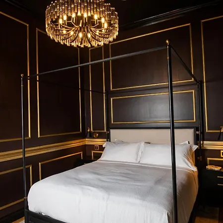 Blackbird Hotel