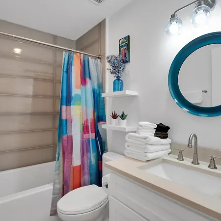 Loft Near French Quarter & Live Jazz Holiday home *