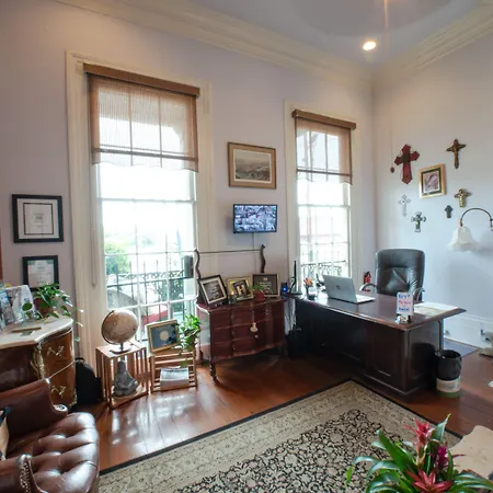 Hostel Auberge Nola