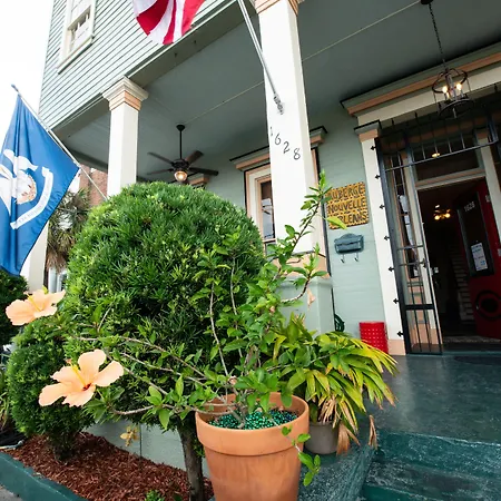 Hostel Auberge Nola