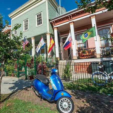 Hostel Hostel Auberge Nola *