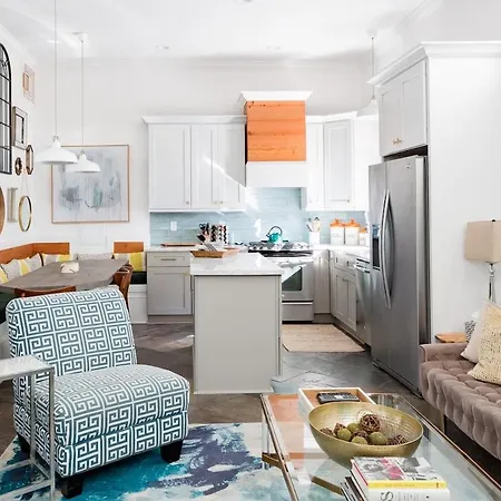 Fabulous 4 Bath Historic Bakery Holiday home New Orleans