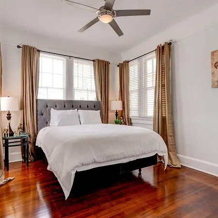 2bd 2ba Short Walk To Jazz Fest Park