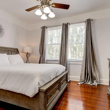 2bd 2ba Short Walk To Jazz Fest Park *
