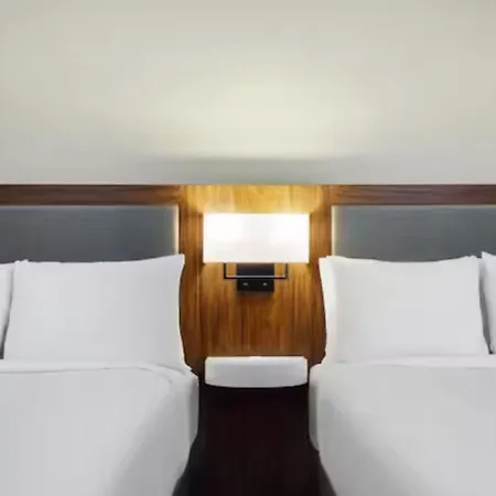 Hampton & Canal St. French Quarter Hotel 3*