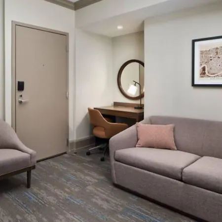 Hotel Hampton & Canal St. French Quarter 3*
