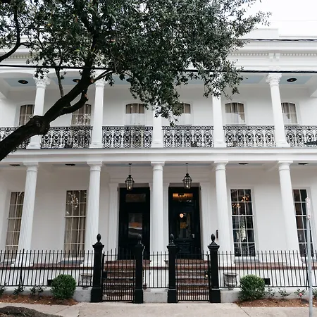 Henry Howard Hotel