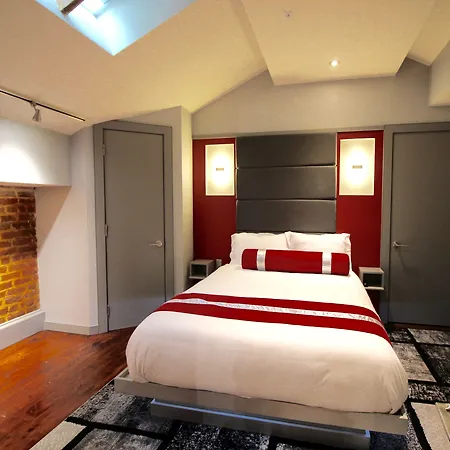 The Natchez Aparthotel 4*