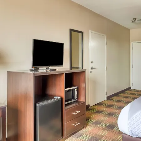 Trident & Hotel 3*