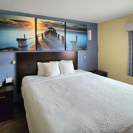 Days By Wyndham Pontchartrain Hotel 3*
