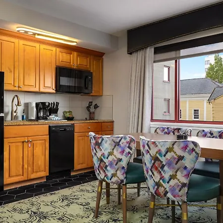 Club Wyndham Avenue Plaza 3*