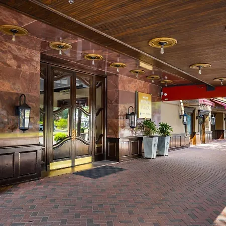 Club Wyndham Avenue Plaza Resort